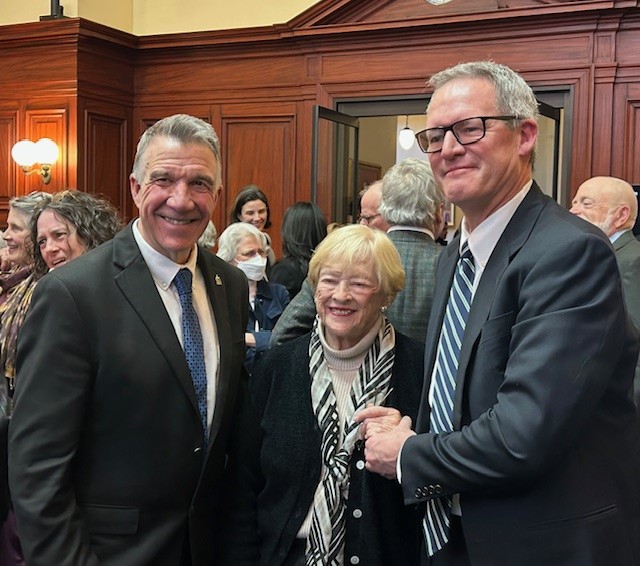 Governor Scott greets Justice Drescher’s mother and brother